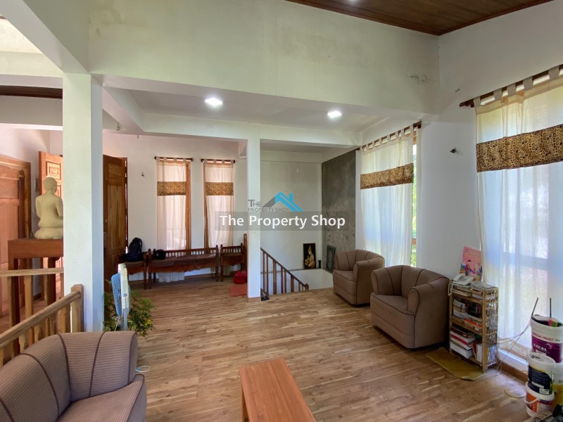 15P House for sale in "Owala road", Kiribathkumbura, Peradeniya.
